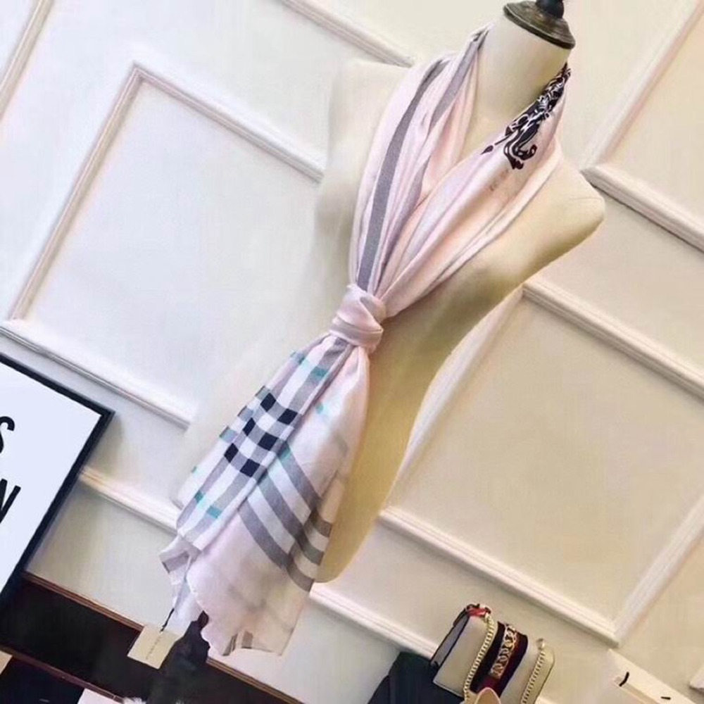 B**rry scarf